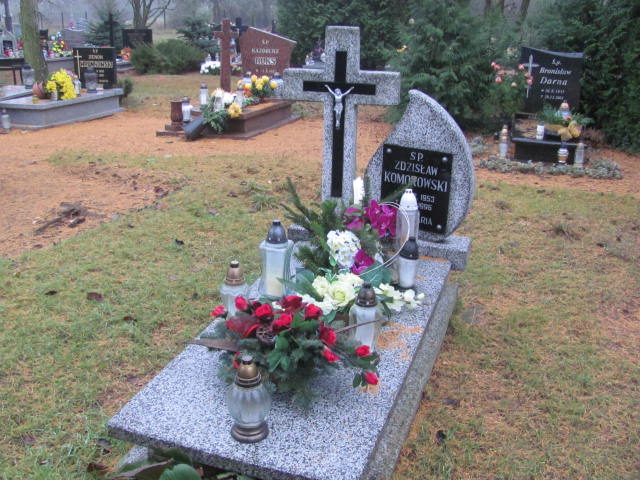 Grób Zdzisław Komorowski